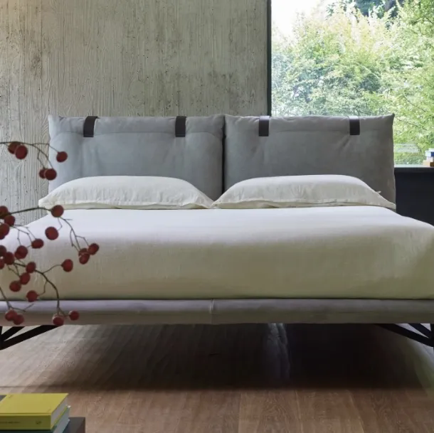 Letto matrimoniale in pelle Otto di Alto