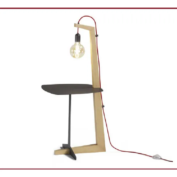 Scheda informativa del prodotto LAMPADA TAVOLINO EGOITALIANO PINOCCHIO Lampada tavolino Egoitaliano Pinocchio Pinocchio è un tavolino che si crede una lampada e una lampada che si crede un tavolino. Pinocchio infatti è una lampada in legno massello di fra