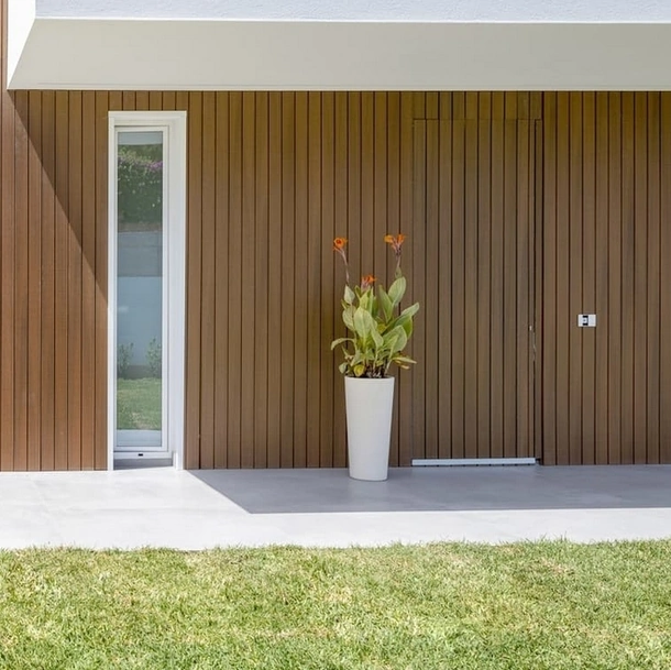 Boiserie Ultrashield Twix Claddy in teak di Déco