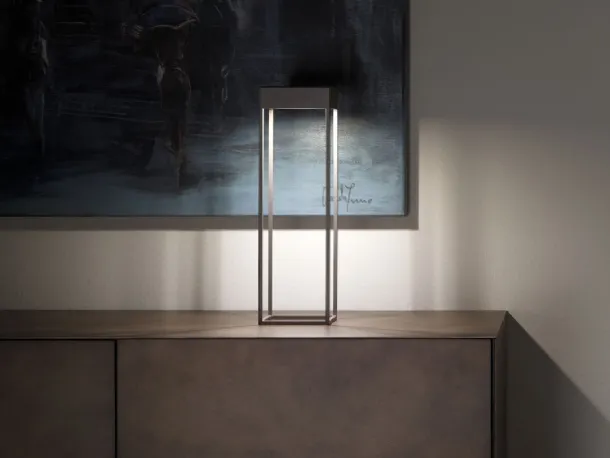 Lampada LED ricaricabile da tavolo Chia in metallo di Ronda Design