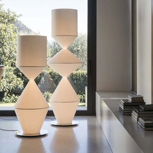 Lampada da terra Costantina XXL di Mogg