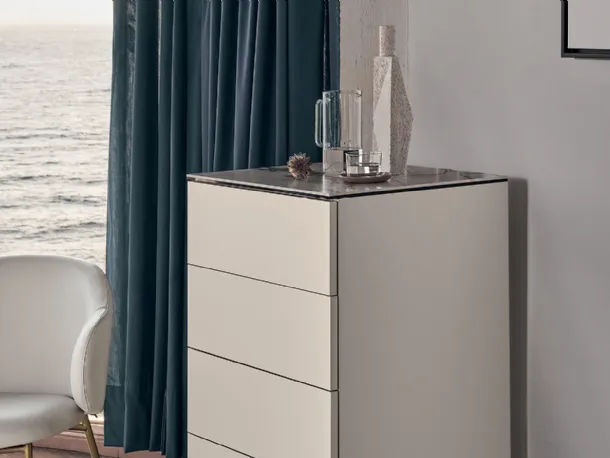 Settimanale Universal in laccato opaco di Calligaris