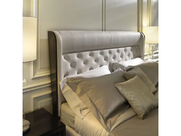 Letto classico in legno con testiera rivestita in pelle imbottita e trapuntata Segreti S990 di Arte Brotto