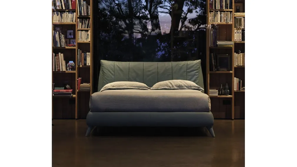 Letto Virgola in pelle di Alto
