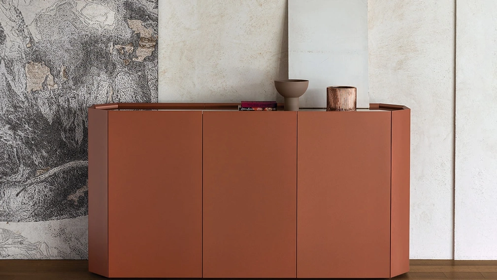 Madia Alta in legno laccato Chelsea di Cattelan Italia