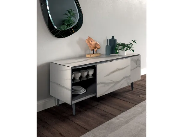 Madia moderna Plana in marble glass Onice lucido di Ozzio