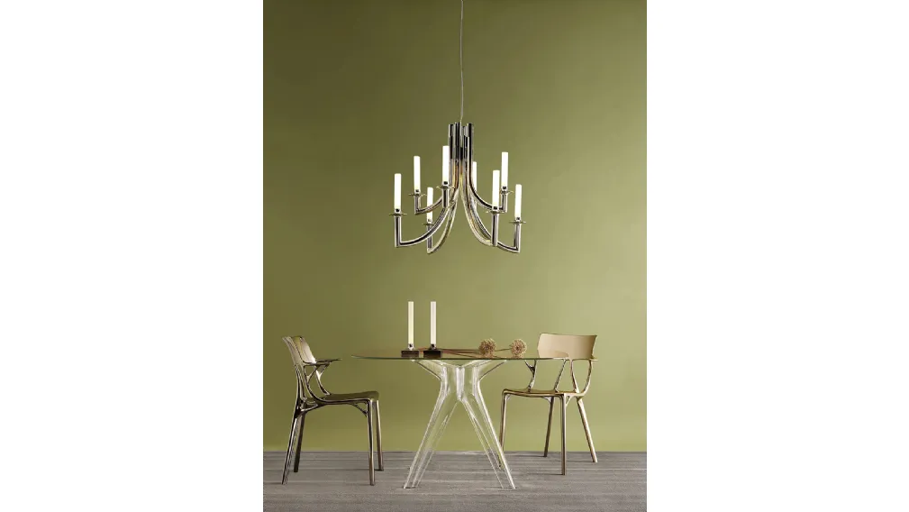 Sedia AI-Metal in tecnopolimero termoplastico riciclato con carica minerale e metallizzato di Kartell