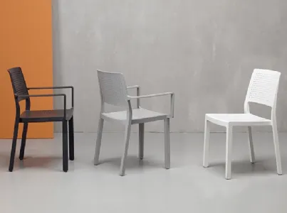 Sedia in plastica con o senza braccioli Emi di Scab Design