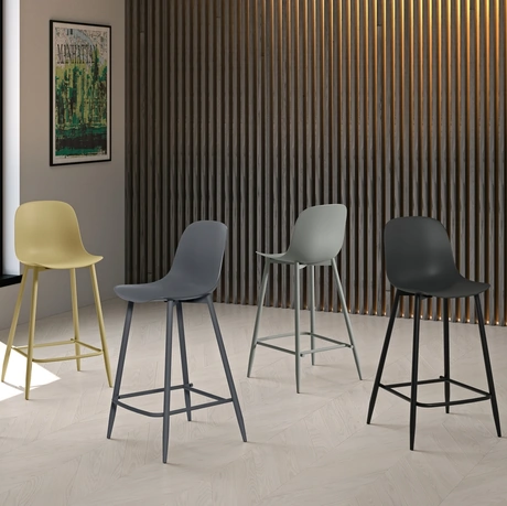 Sgabello in polipropilene Frida di Stones