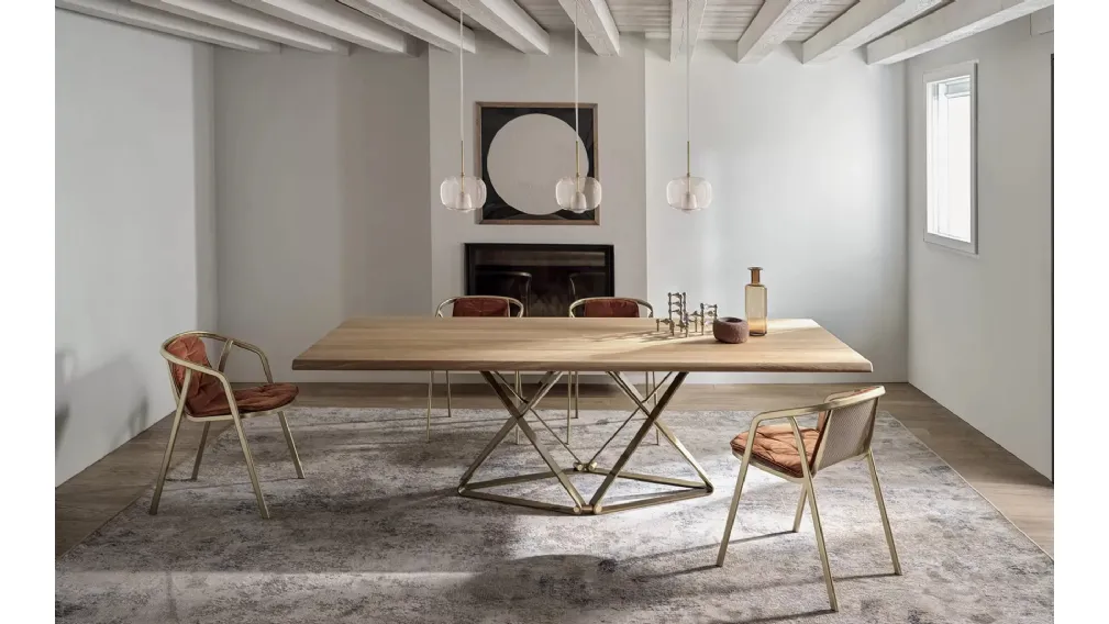 Sedia Ines in acciaio con rivestimento in tessuto di Bontempi