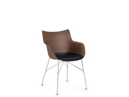 Sedia Q Wood con scocca in legno e base in acciaio cromato di Kartell