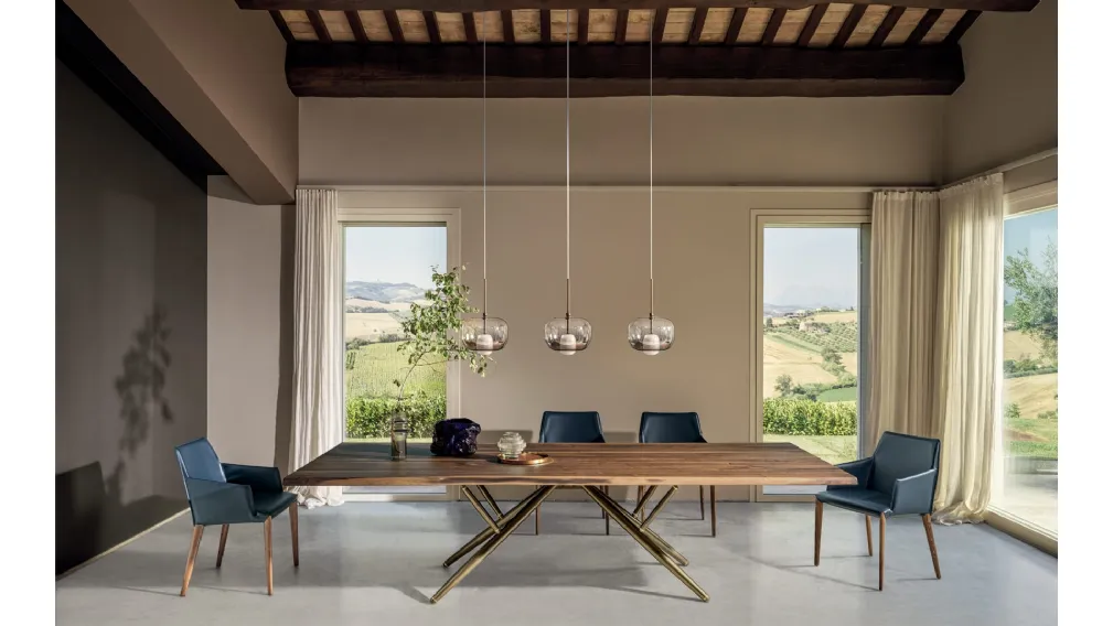 Sedia Sally in cuoio di Bontempi