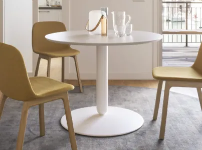 Sedia in tessuto con struttura in legno massello Vela 02 di Calligaris