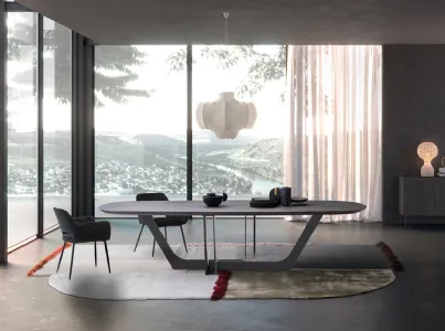 Tavolo Cosmopolitan con piano e base in Rovere massello di Devina Nais