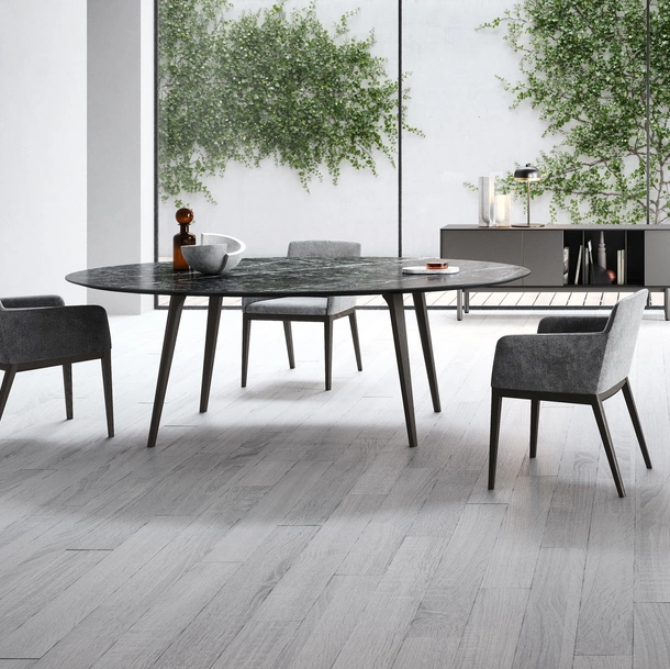 Tavolo Rea con top in marmo di Novamobili