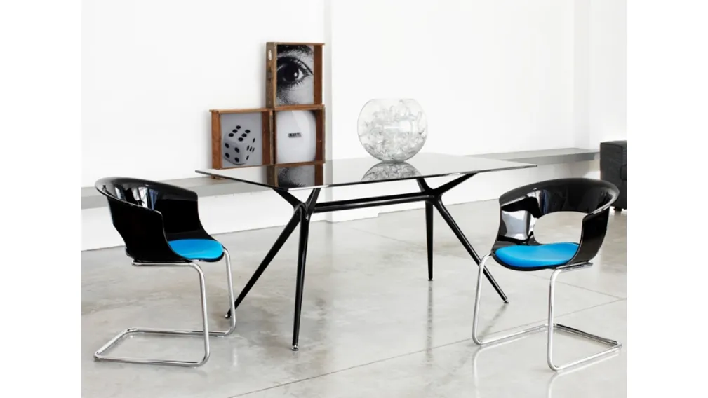 Tavolo in vetro Metropolis di Scab Design