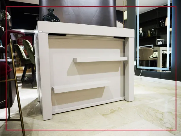 consolle allungabile casarredo caiazzo in legno prezzo outlet arredamenti interno san giorgio ionico taranto saldi Unika di nome di fatto. Consolle dal design moderno e tecnicamente avanzato, contiene le prolunghe all'interno del mobile sottostante.