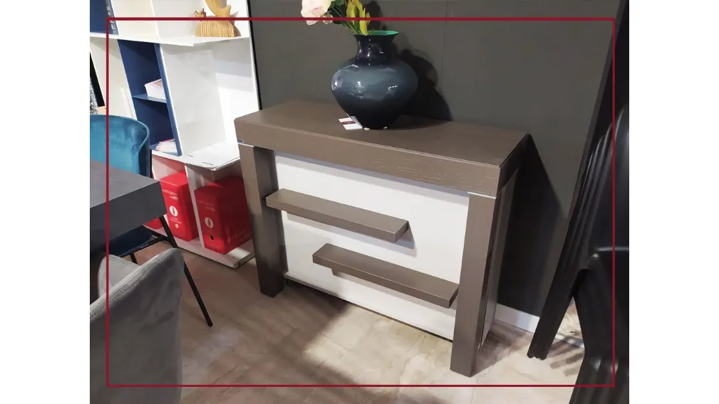 UNIKA35 consolle allungabile casarredo caiazzo in legno prezzo outlet arredamenti interno san giorgio ionico taranto saldi Unika di nome di fatto. Consolle dal design moderno e tecnicamente avanzato, contiene le prolunghe all'interno del mobile sottostant