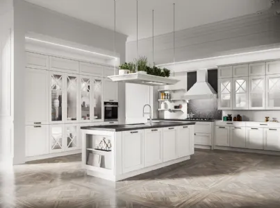 Cucina Classica con isola in legno di Frassino massello laccato Bianco a poro aperto e top in Dekton Fossil Frida classic di Arredo3