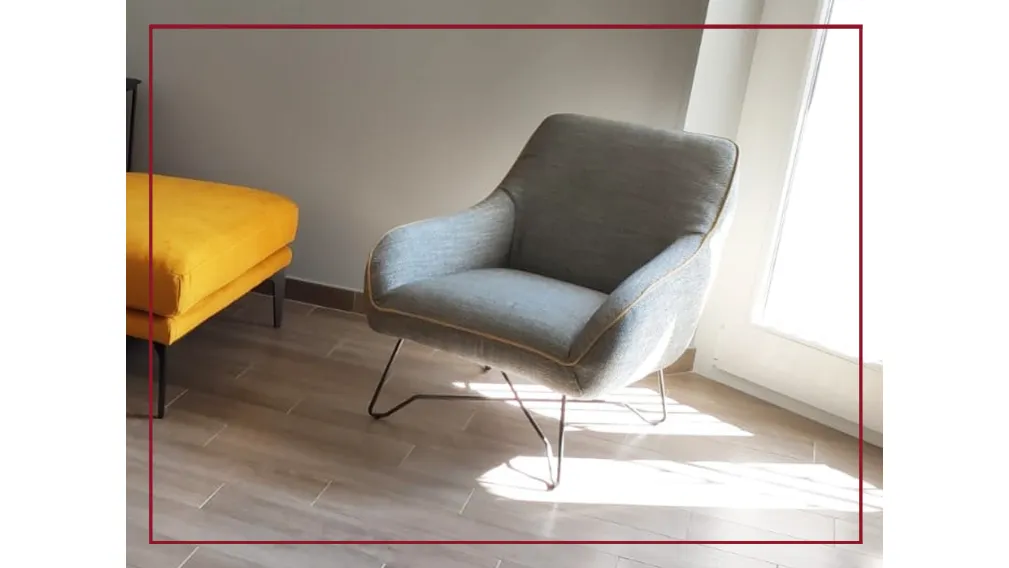  Il divano #Masù con la poltroncina #Namy, rendono questo living unico e raffinato. Completano l'opera il tavolino servetto #selfy, i cuscini a rullo con i cuscini #buttons con richiami del tessuto della poltroncina. CASARREDO CAIAZZO TARANTO SALDI PROMO 