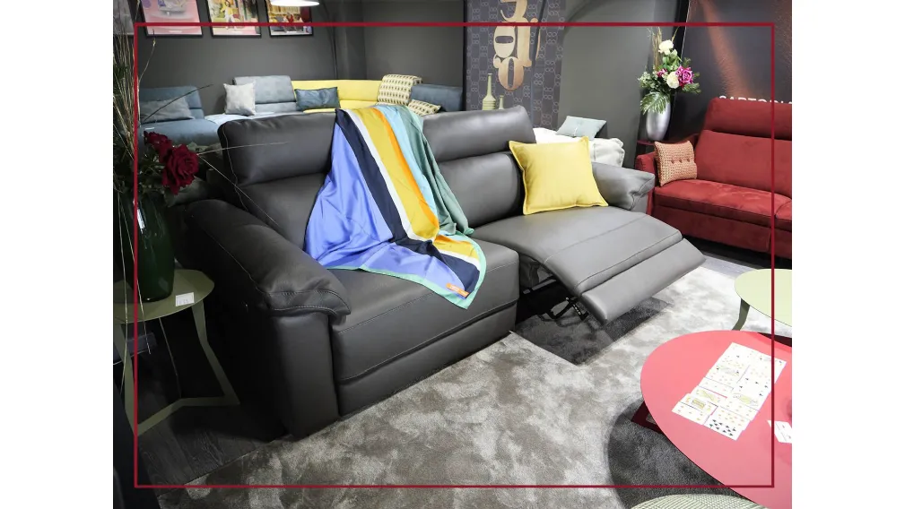 divano 3 posti belter tre posti di egoitaliano in pelle grigio scuro casarredo caiazzo saldi san giorgio ionico sconti taranto black friday