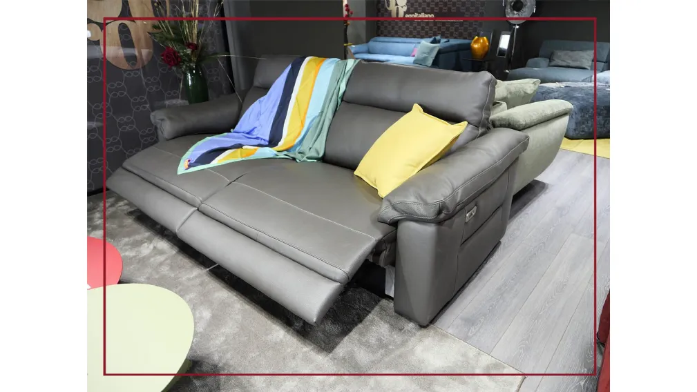 divano 3 posti belter tre posti di egoitaliano in pelle grigio scuro casarredo caiazzo saldi san giorgio ionico sconti taranto black friday