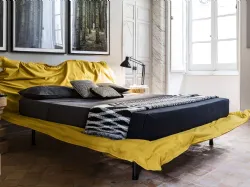 Scopri il letto matrimoniale Big Hug di Mogg: arreda la tua casa con stile ed eleganza