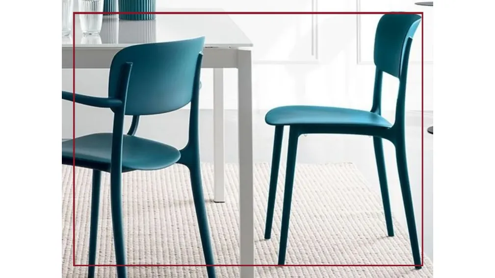 Scheda informativa del prodotto Dai caffè viennesi di metà ottocento alla quotidianità della nostra casa. LIBERTY proietta la più famose linee Thonet nel presente, ridisegnandole con una spirito contemporaneo che fa della sedia un oggetto dal design evoca