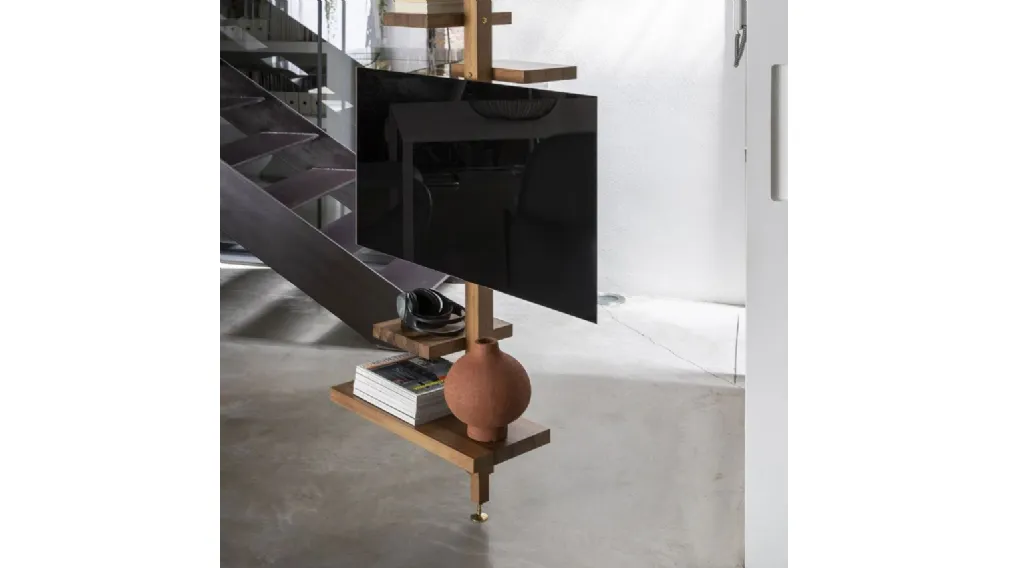  ADELAIDE WOOD TV