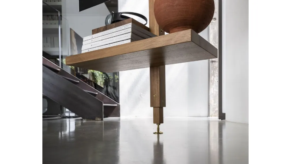  ADELAIDE WOOD TV