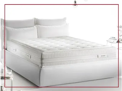 !!VIENI A PROVARLO NEL NOSTRO STORE!!  INNOVAZIONE E COMFORT PER UN DESIGN SENZA PARAGONI L'elegante rivestimento Decor, ricco di morbide fibre nobili, come la seta e il cotone organico, rendono incredibilmente fresco e piacevole il riposo su Kristal. Le 