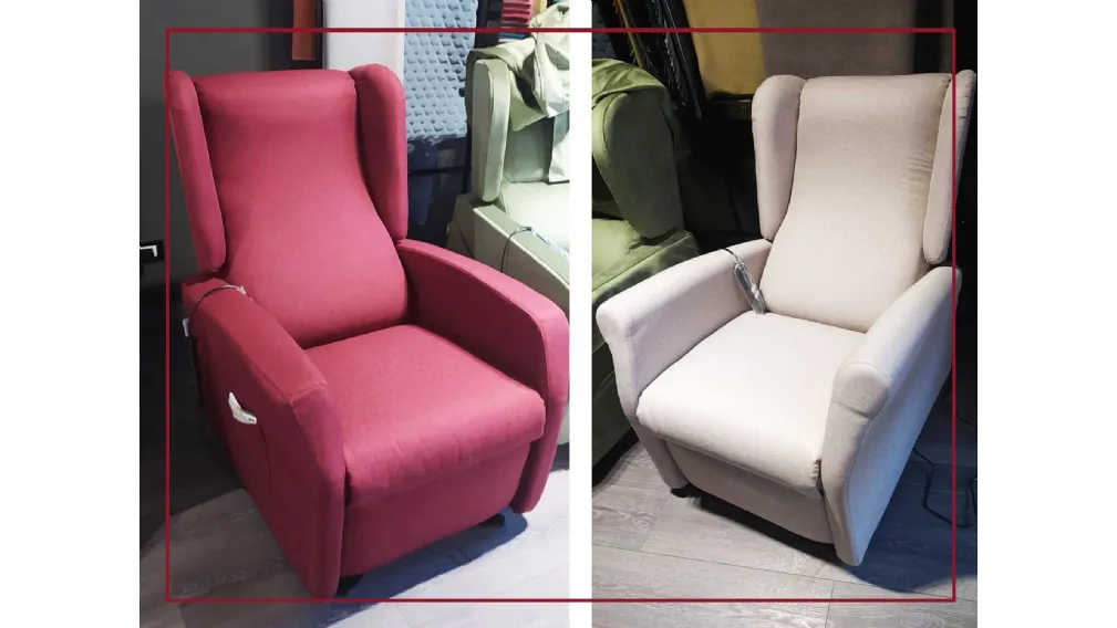 Poltrona Relax 100% Made in Italy. Completa di due motori che permettono movimenti indipendenti di schienale e poggiapiedi, per una perfetta regolazione del confort di seduta. Completa di movimento Lift alzapersona. Parzialmente sfoderabile. Reclinazione 