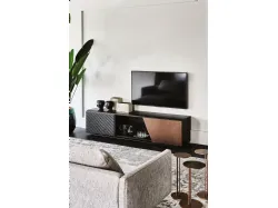 Scopri l'eleganza del mobile porta tv Aston Tv di Cattelan per arredare la tua casa con stile