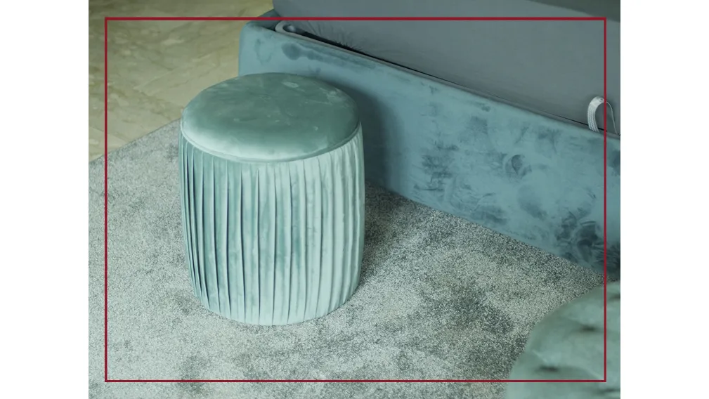 CASARREDO CAIAZZO TARANTO SAN GIORGIO IONICO PROMOZIONIN STONES POUF DIVaANI OUTLET Scopri imbottiti in metallo: scopri Pouf Cora e valorizza i tuoi locali Questa proposta di Pouf Cora di Stones in tessuto è, tra uno dei differenti modelli di Salotti mode