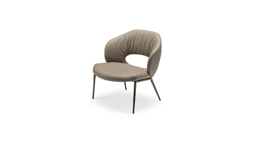 MIRANDA LOUNGE