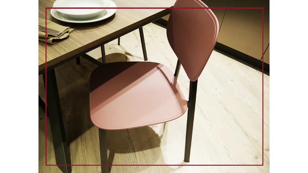 SEDIA TATA GIALLA E ROSSA SAN GIORGIO IONICO SCONTATA SALDI SCONTI TARANTO POINTHOUSE SGABELLI CASARREDO CAIAZZO