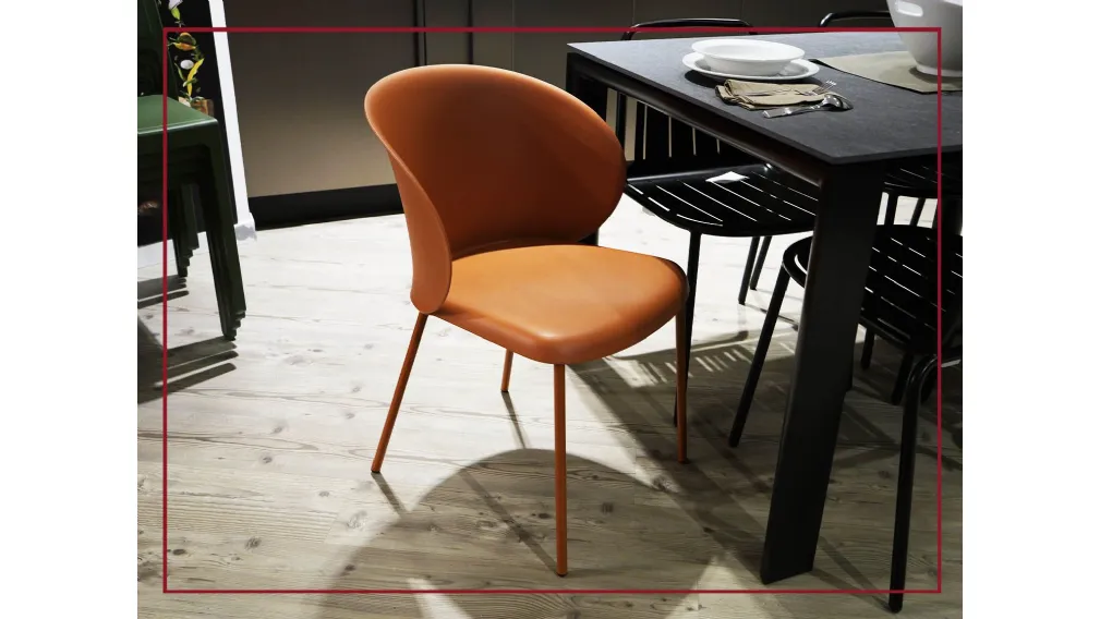 sedia connubia modello tuka colore zafferano polipropilene sconto casarredo caiazzo taranto saldi san giorgio ionico black friday sedie seduta arredamento interno design prezzi bassi