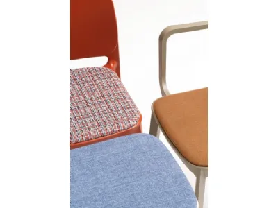 Sedie tipa con braccioli imbottita pointhouse: comfort e stile per la tua casa