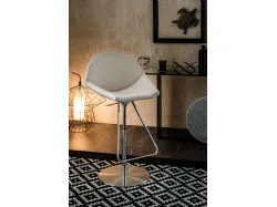 Sgabello Kiss di Cattelan: l'arredo perfetto per una casa dal design moderno