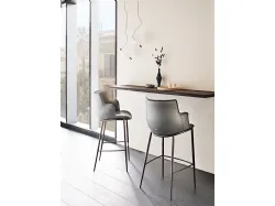Scopri lo sgabello Rihanna Ml di Cattelan per un arredamento casa di stile e comfort