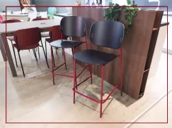 SGABELLO CON SEDUTA E SCHIENALE IN LEGNO