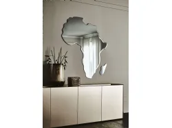 Scopri lo specchio Africa di Cattelan: accessori casa e complementi dal design esclusivo