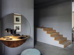 Scopri lo specchio Brame di Mogg: accessorio casa di design per un ambiente unico e raffinato