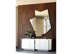 Specchio Risiko di Cattelan: accessorio di design per la tua casa