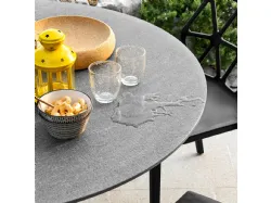 Scopri i tavoli dix 2 di connubia: accessori casa e complementi di design