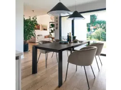Scopri i tavoli gate connubia: accessori casa e complementi di design per un arredo unico e moderno