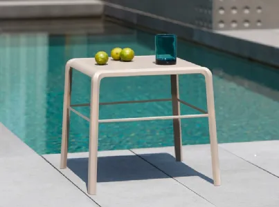 Tavolino da giardino in plastica Side table Vela di Scab Design